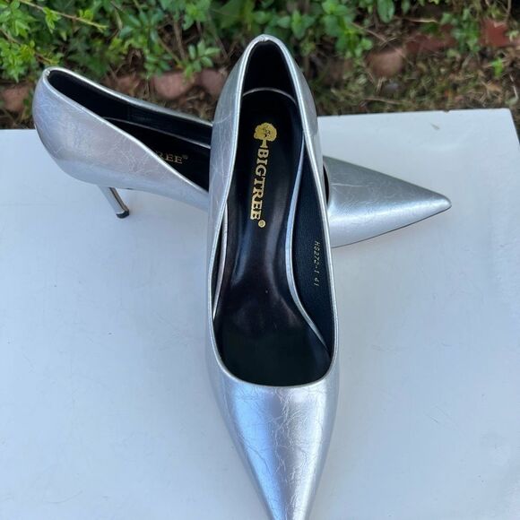 Big Tree Women Slip On Mid Heels Pumps Pointy Toe Patent Leather Sz 10 - Picture 3 of 7